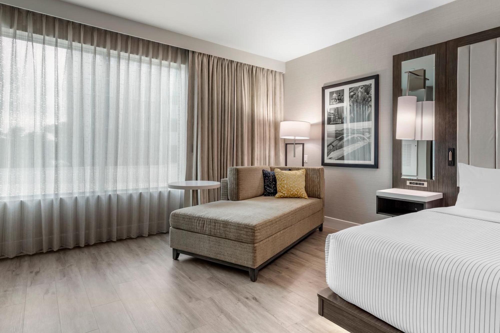 Cambria Hotel Austin Uptown Near The Domain Εξωτερικό φωτογραφία