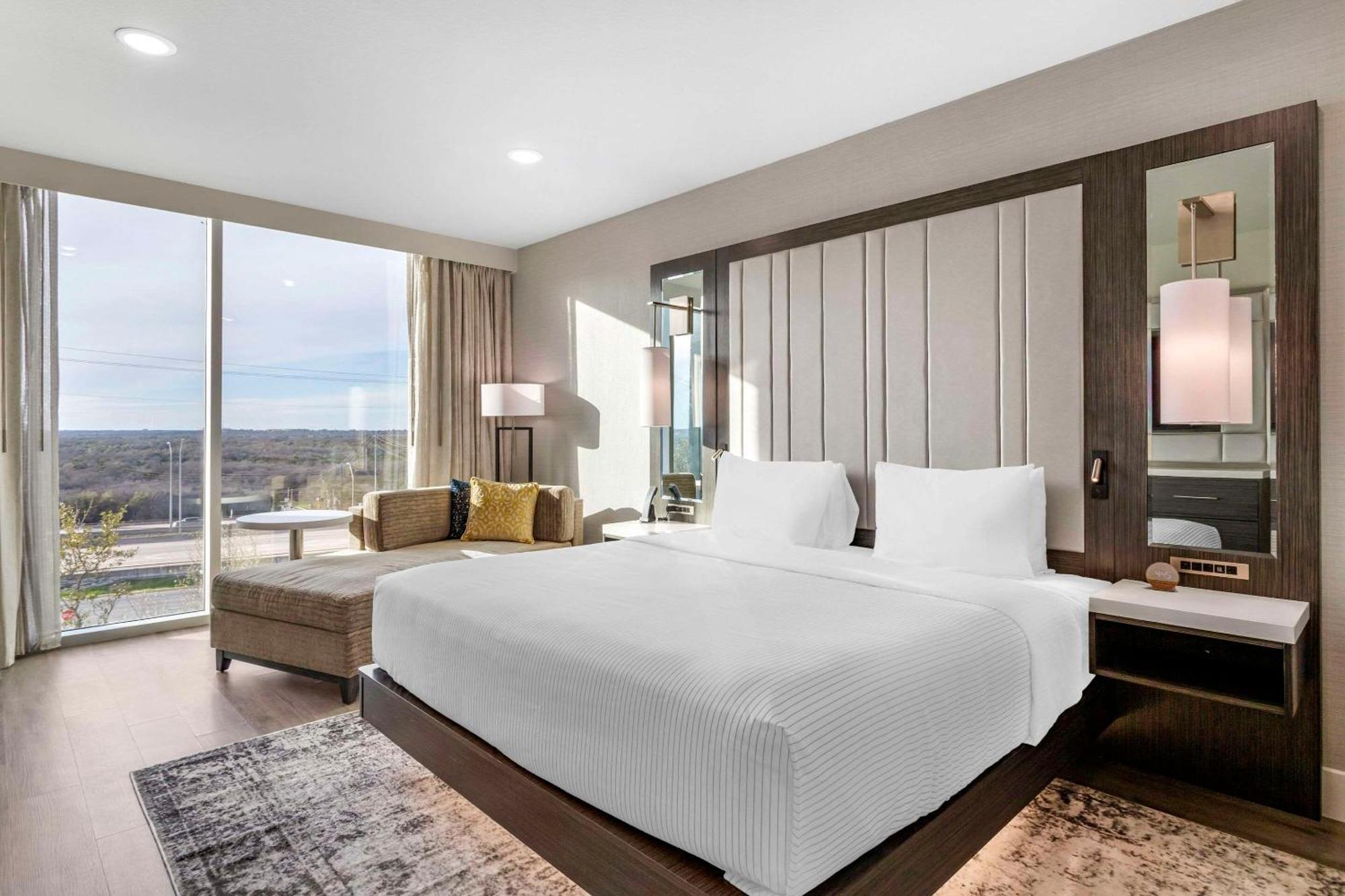Cambria Hotel Austin Uptown Near The Domain Εξωτερικό φωτογραφία