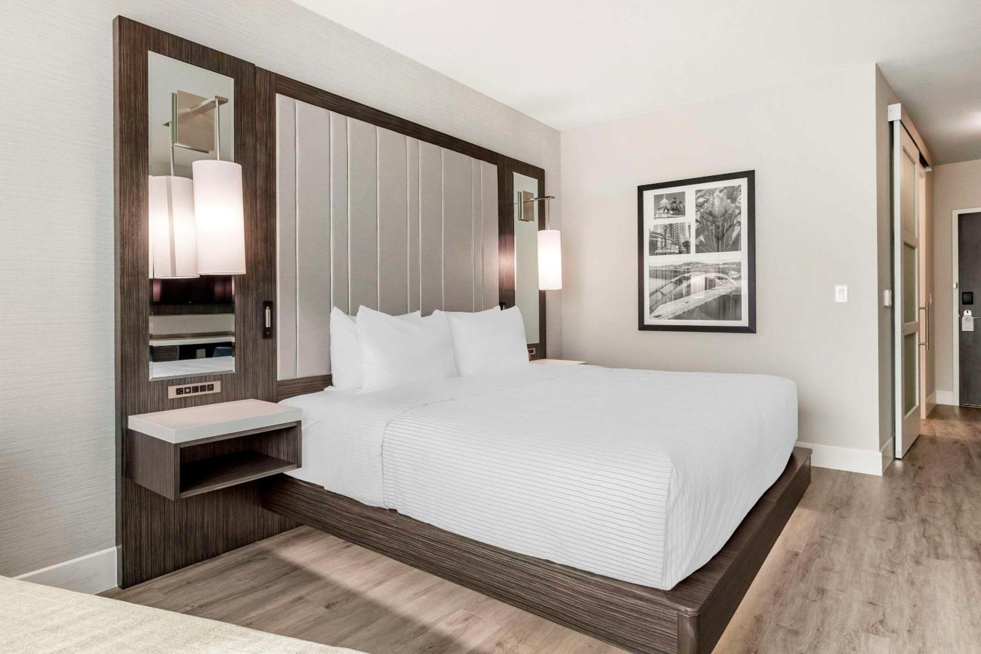 Cambria Hotel Austin Uptown Near The Domain Εξωτερικό φωτογραφία