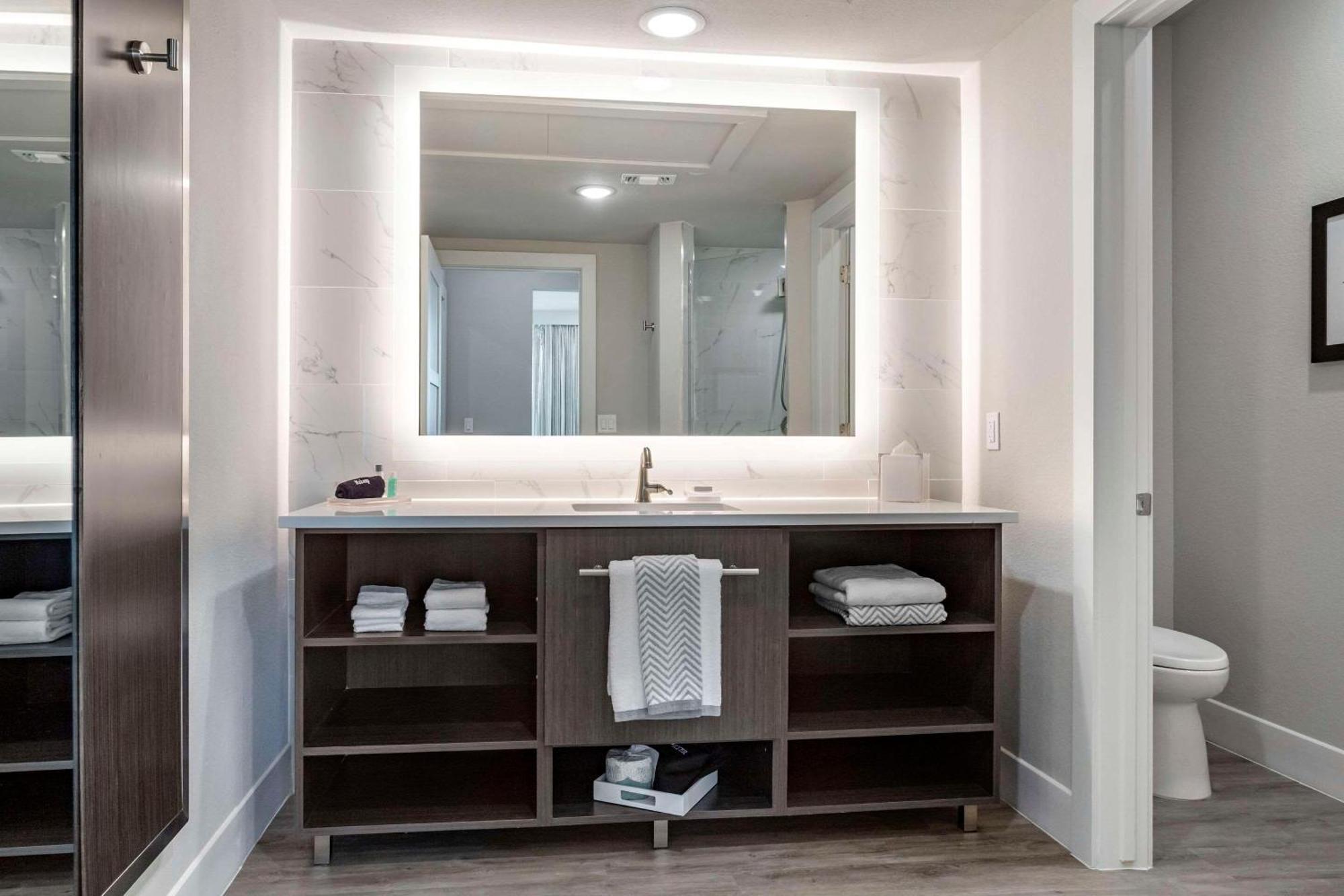 Cambria Hotel Austin Uptown Near The Domain Εξωτερικό φωτογραφία