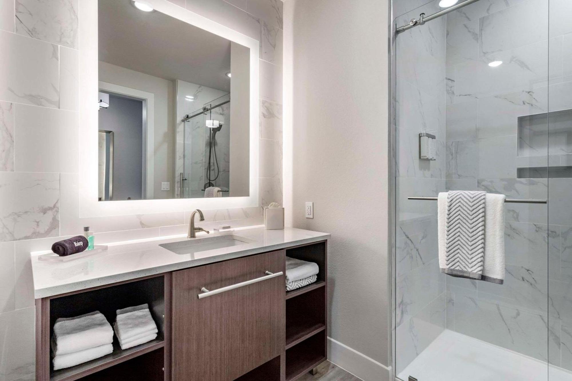 Cambria Hotel Austin Uptown Near The Domain Εξωτερικό φωτογραφία
